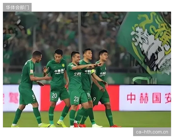 北京国安夏窗引援迫在眉睫，主帅蒙哥马利仍获信任但需证明执教能力。