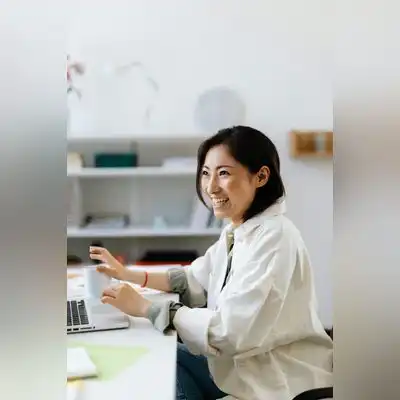 安帆茉